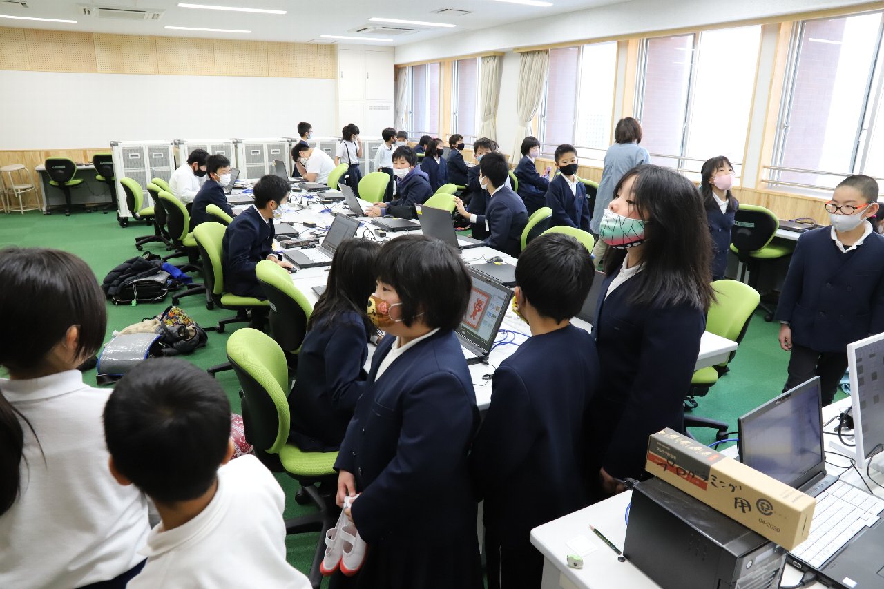 $B:T>.%H%T%C%/<L??(B