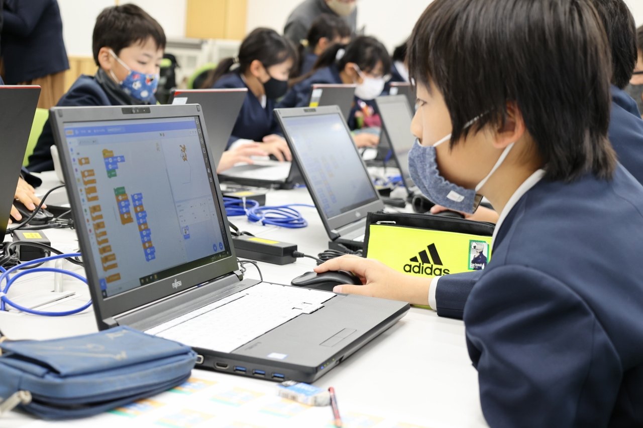 $B:T>.%H%T%C%/<L??(B